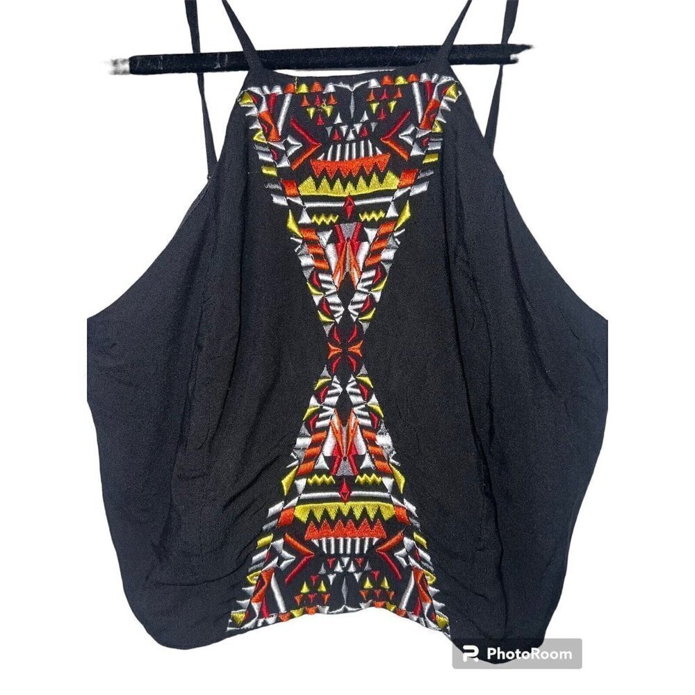 LF Run Cinta Run Festival Crop Top Concert Braless Shirt NWTS Embroidered Boho V